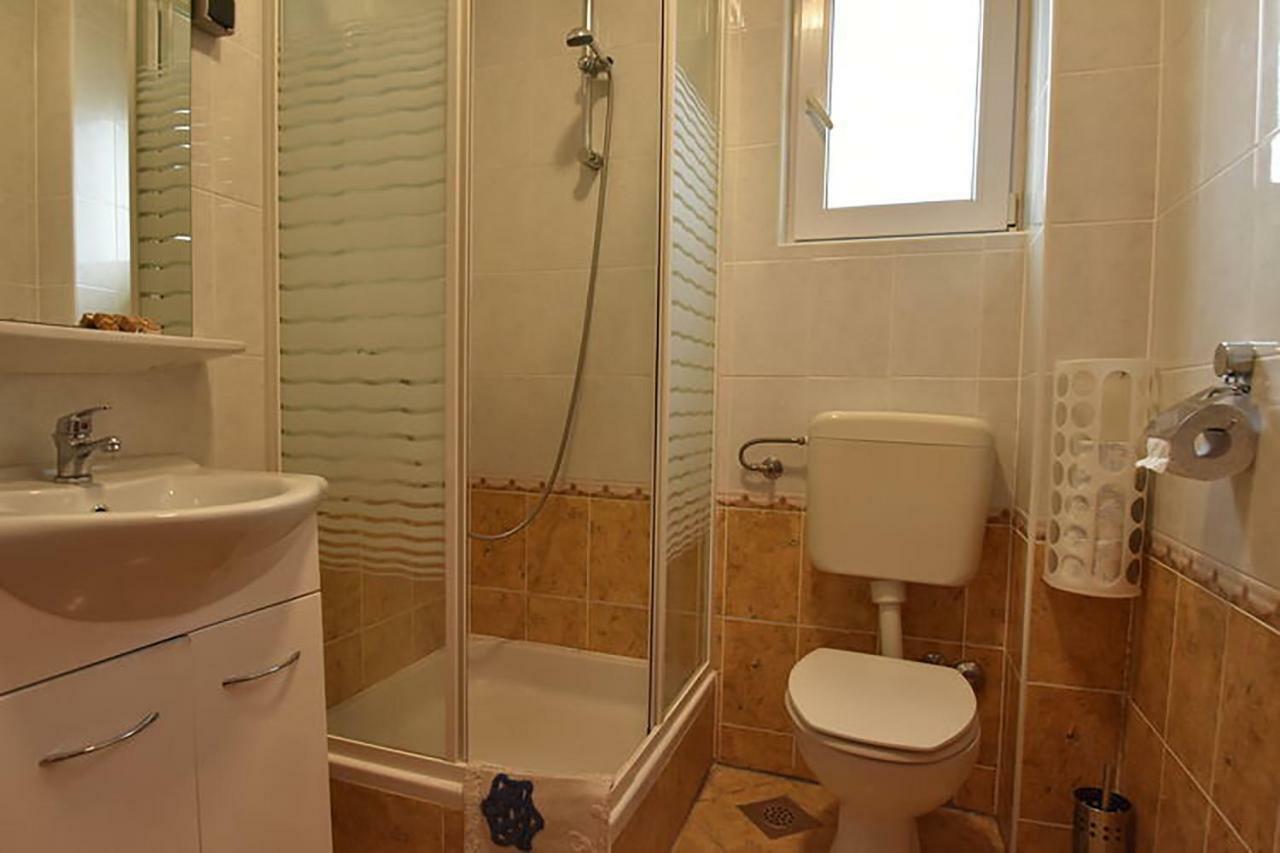 Apartments Villa Dolmar Vodice Exterior foto