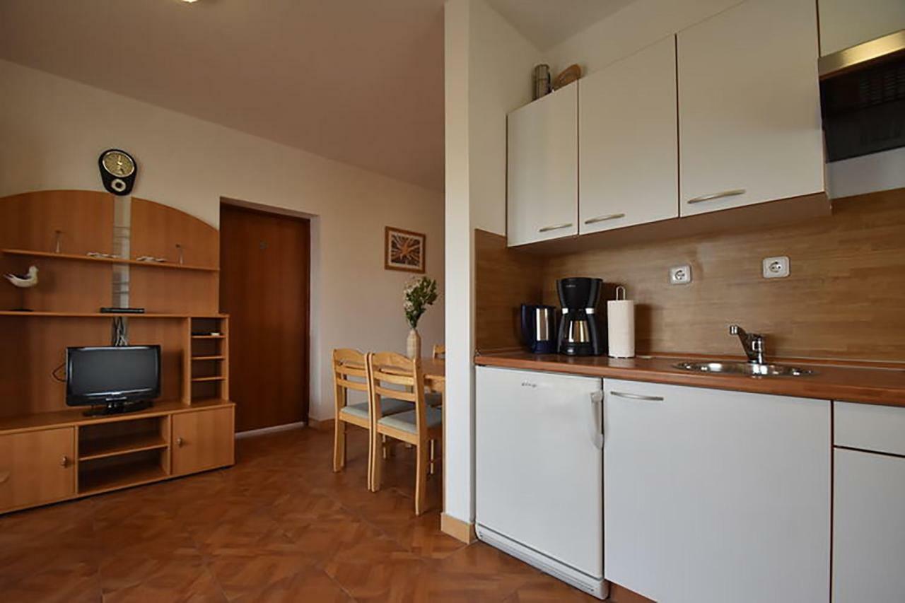Apartments Villa Dolmar Vodice Exterior foto